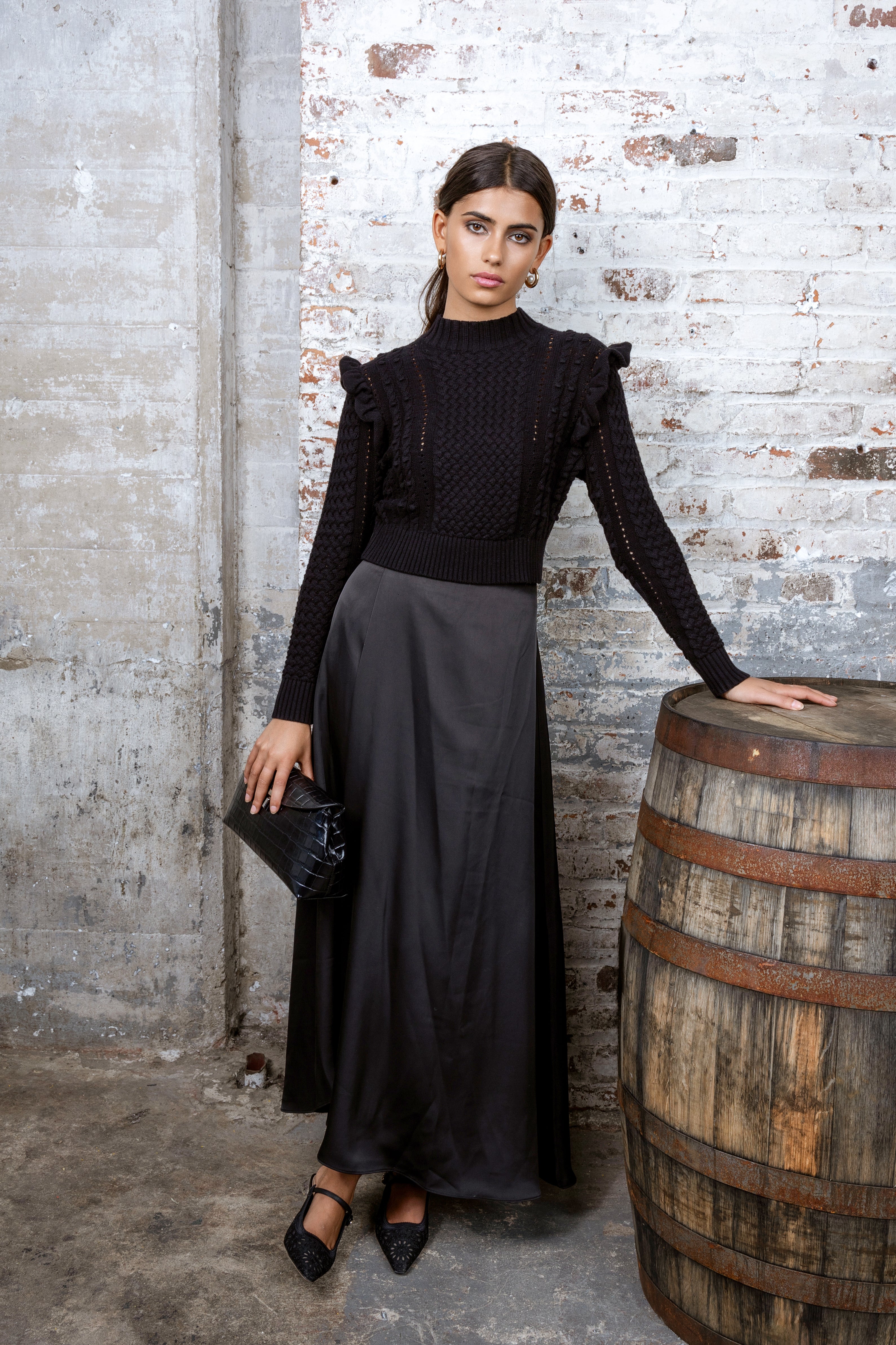 BLACK CABLEZZA SWEATER