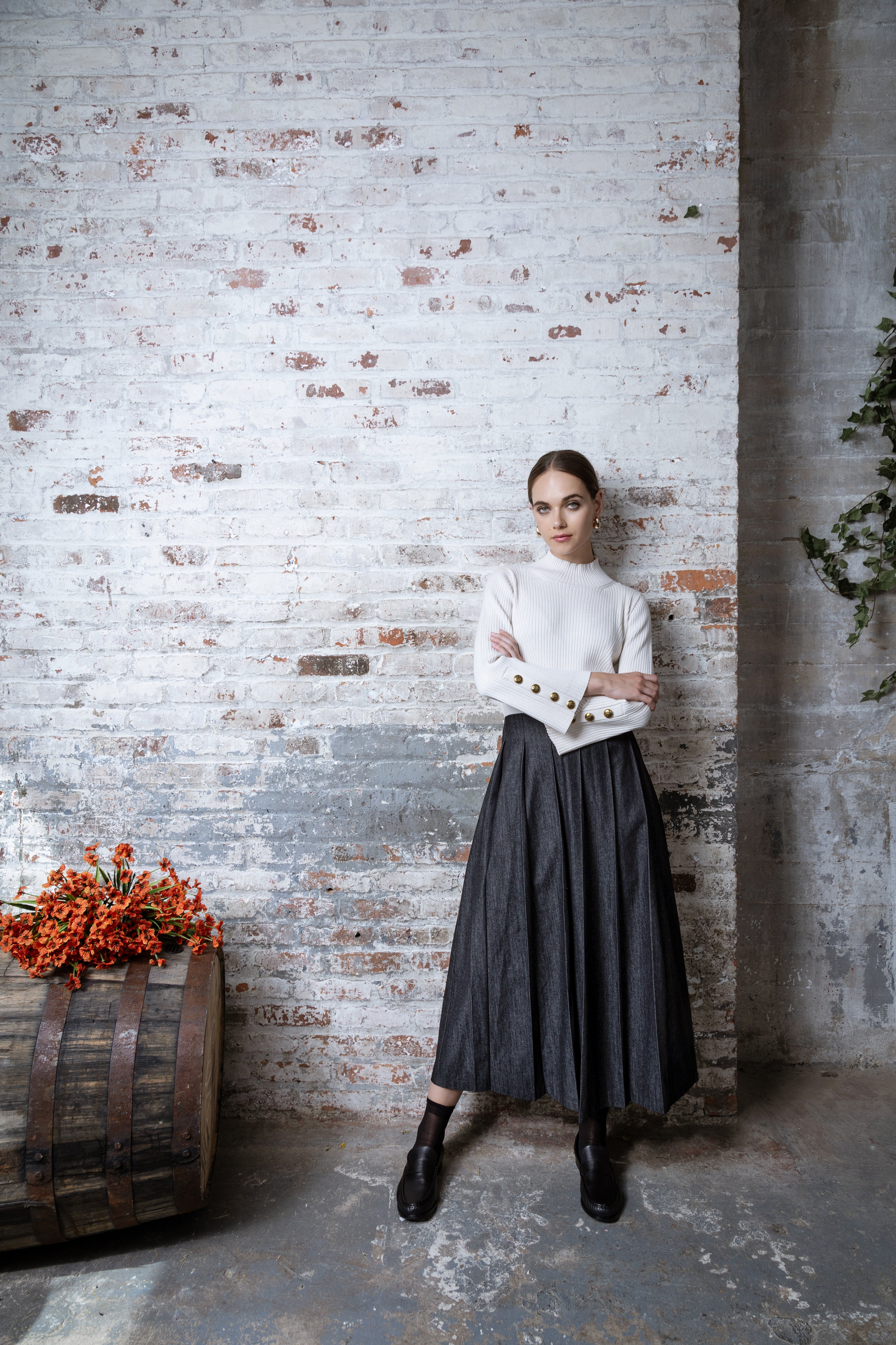 BLACK LUNA MIDI SKIRT