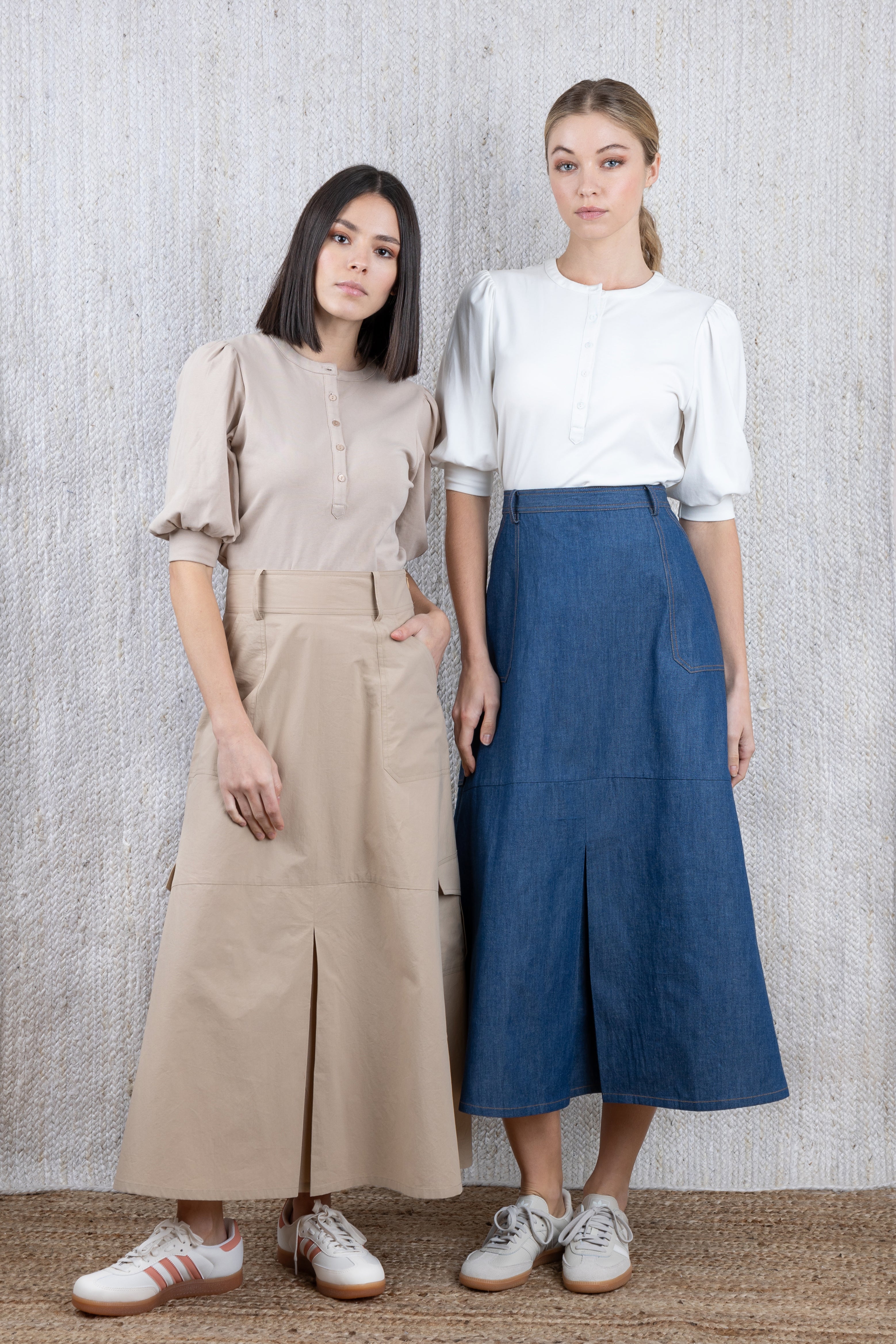 CHALK BEIGE BELTED CARGO SKIRT