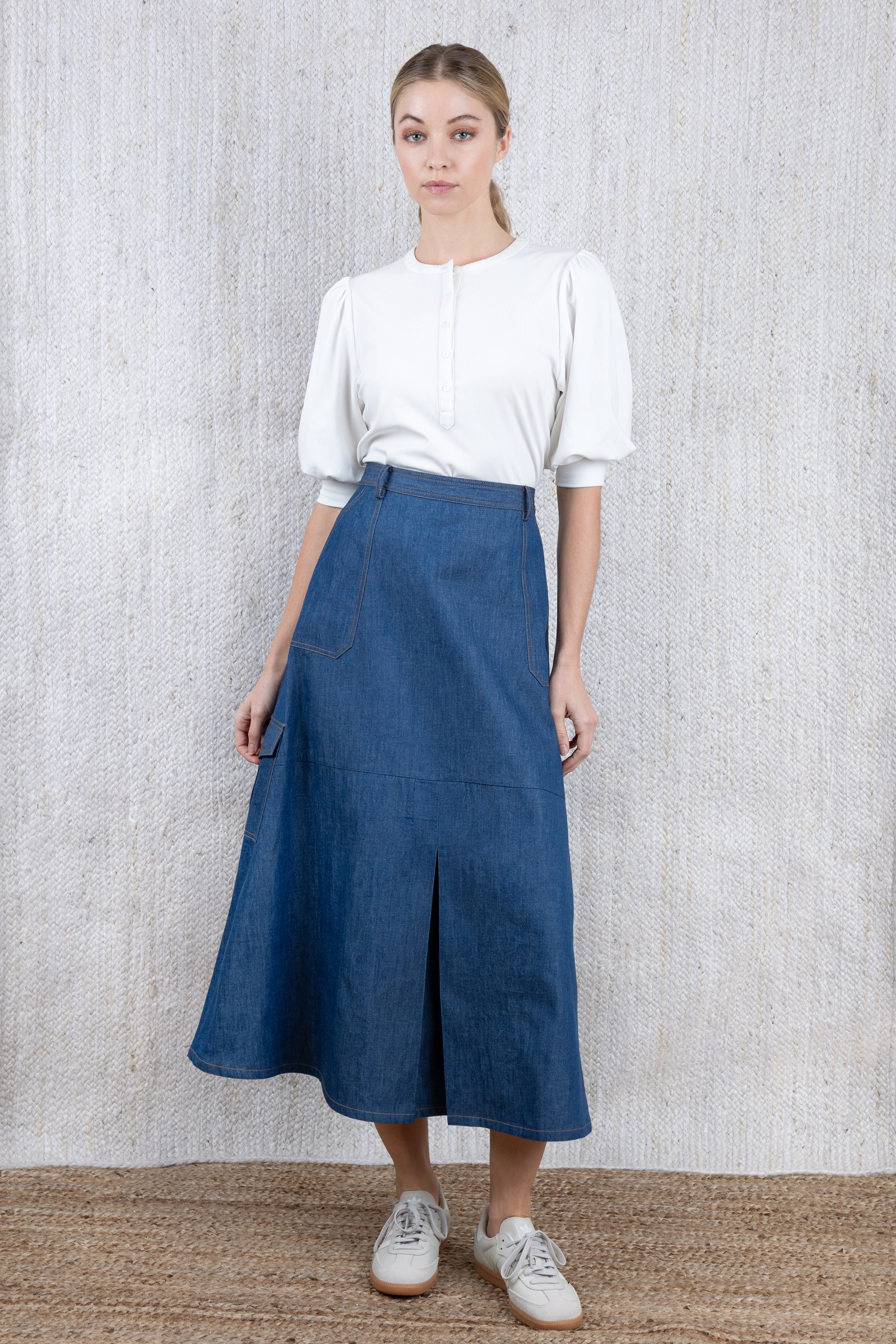 DENIM BELTED CARGO SKIRT