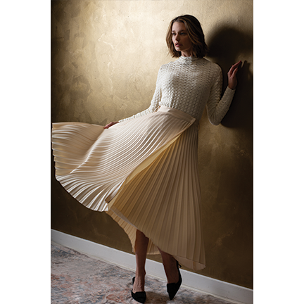 VANILLA POINTELLE SHIFT SWEATER