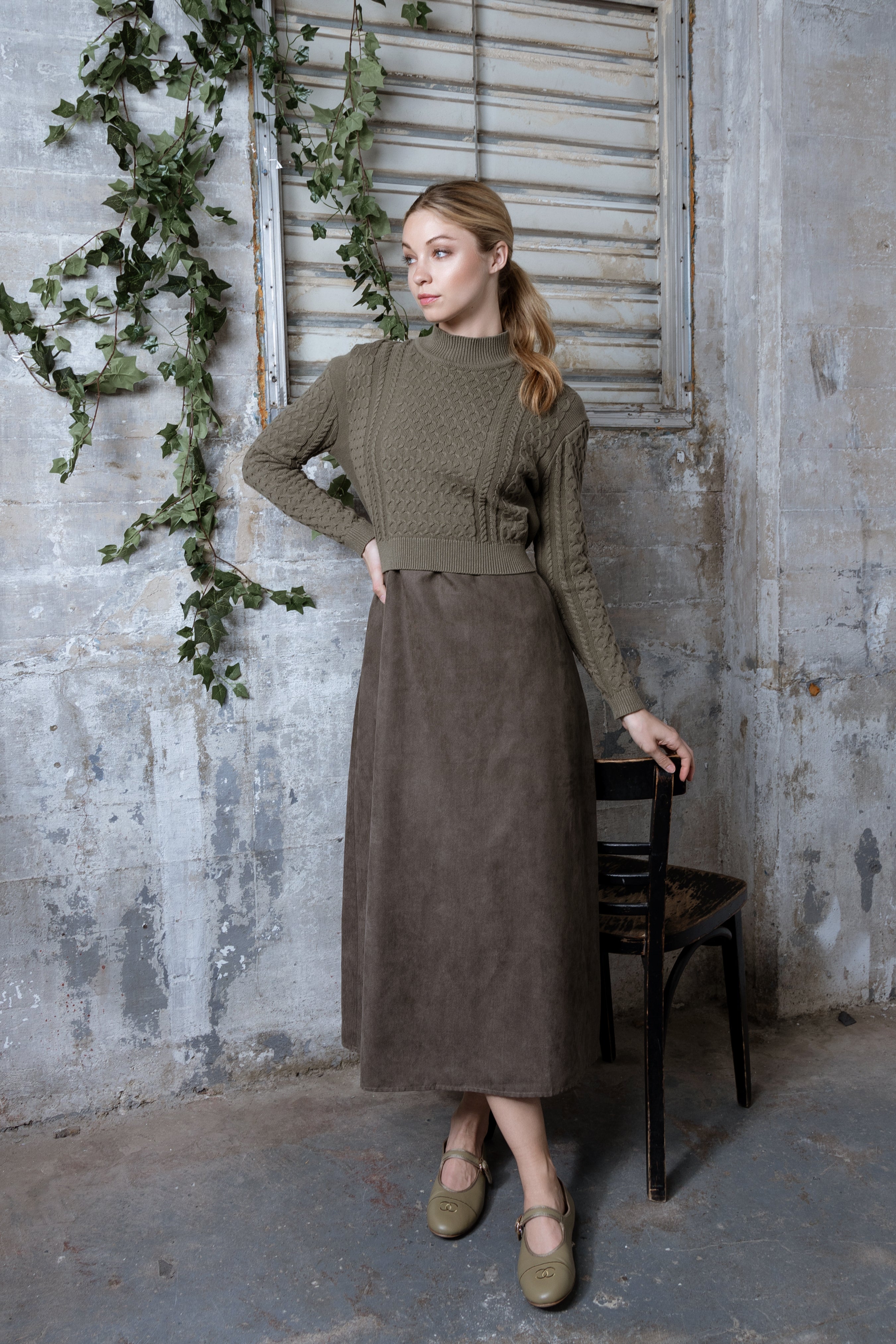 OLIVE CABLETTA SWEATER