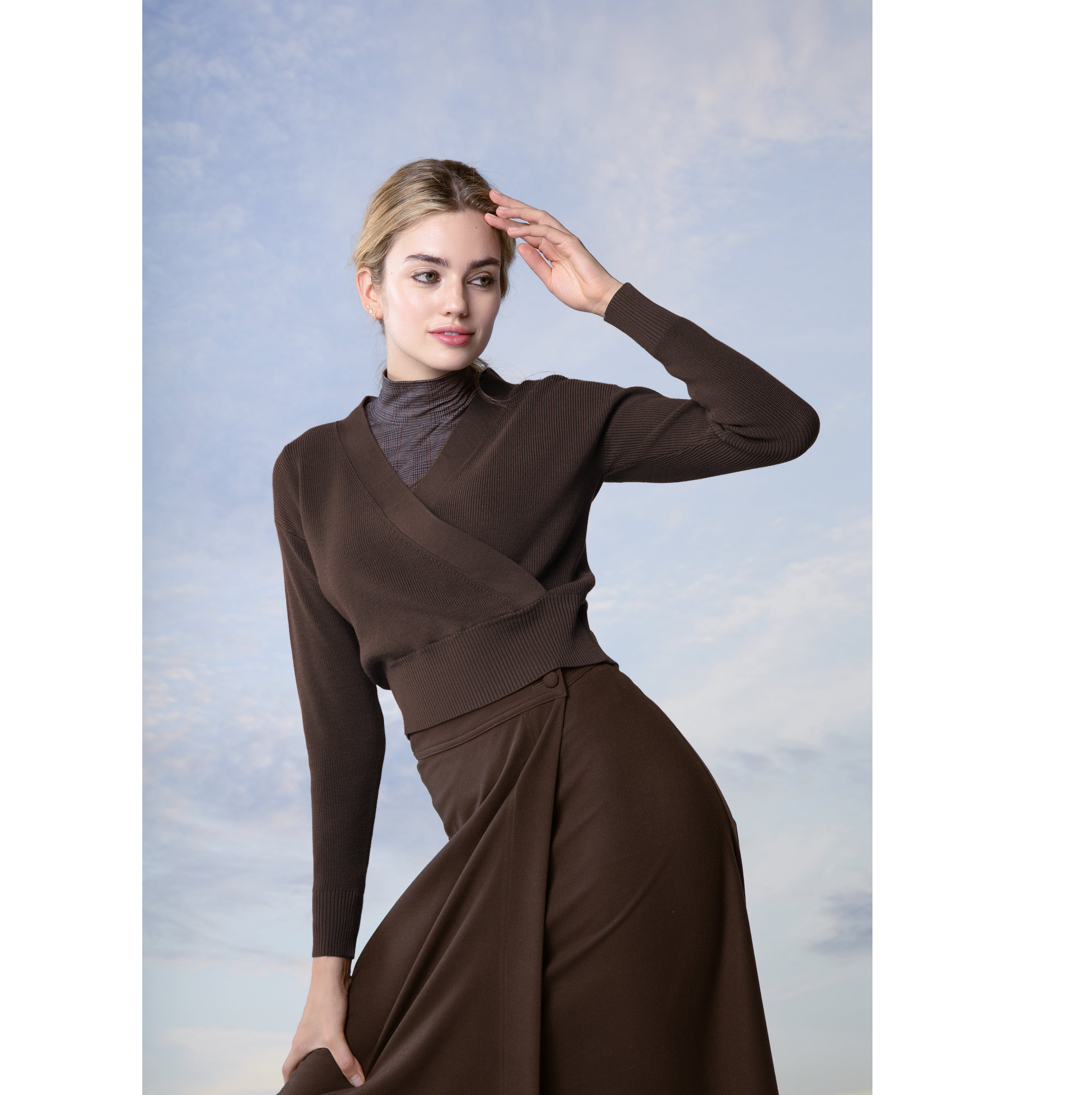 MOCHA NELLA SWEATER