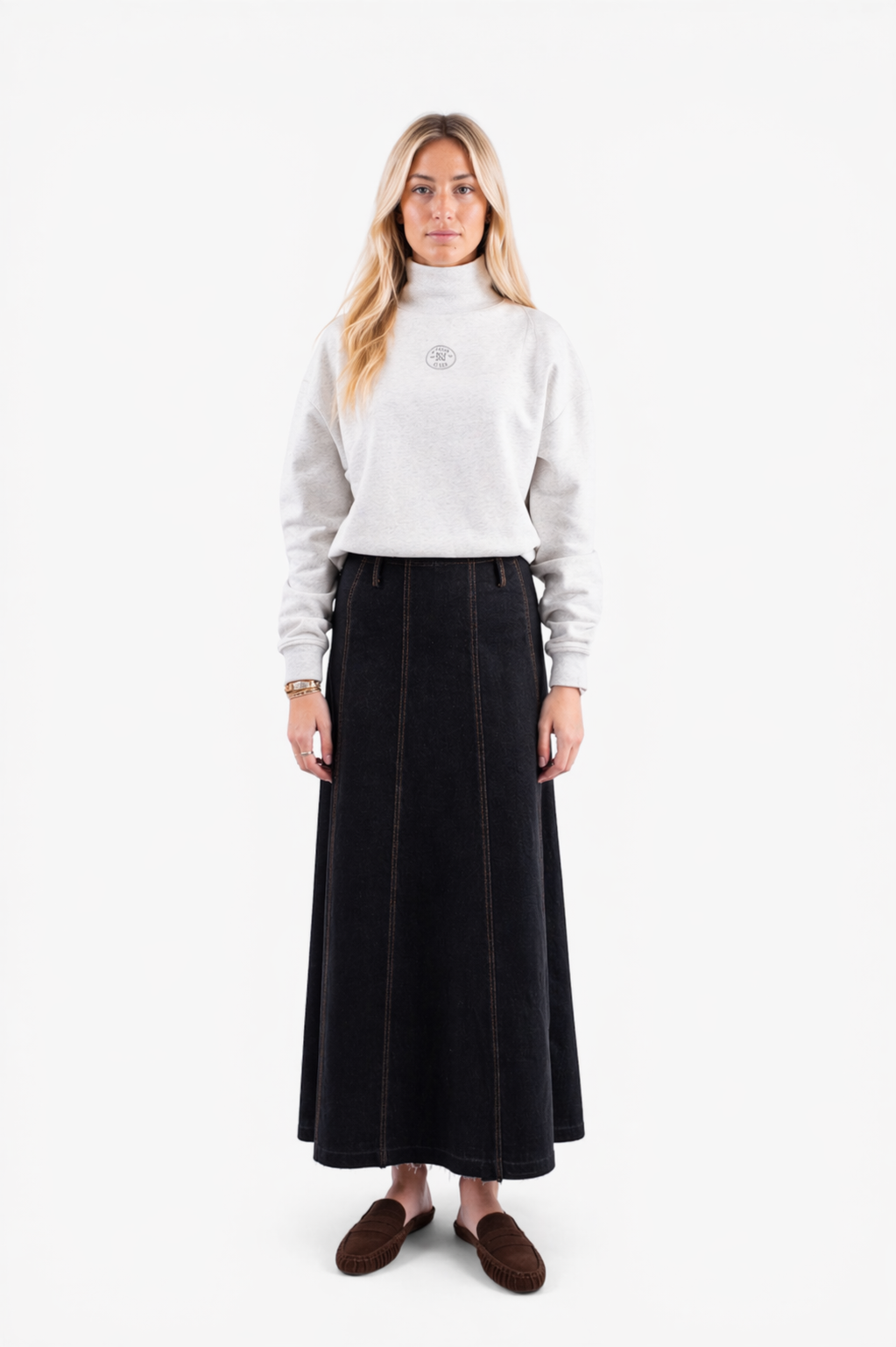 REFINED SWEATER