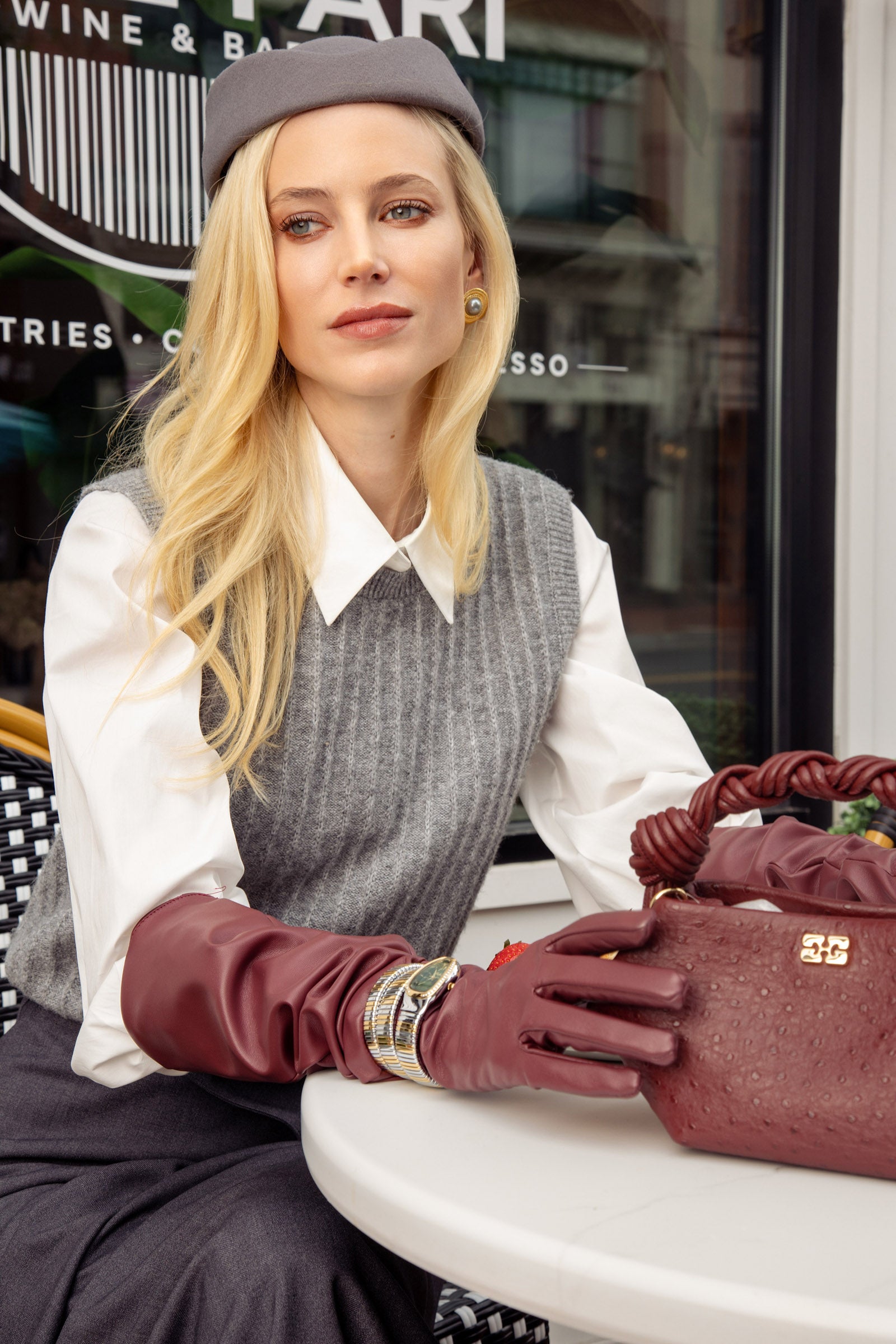 Nora Vest