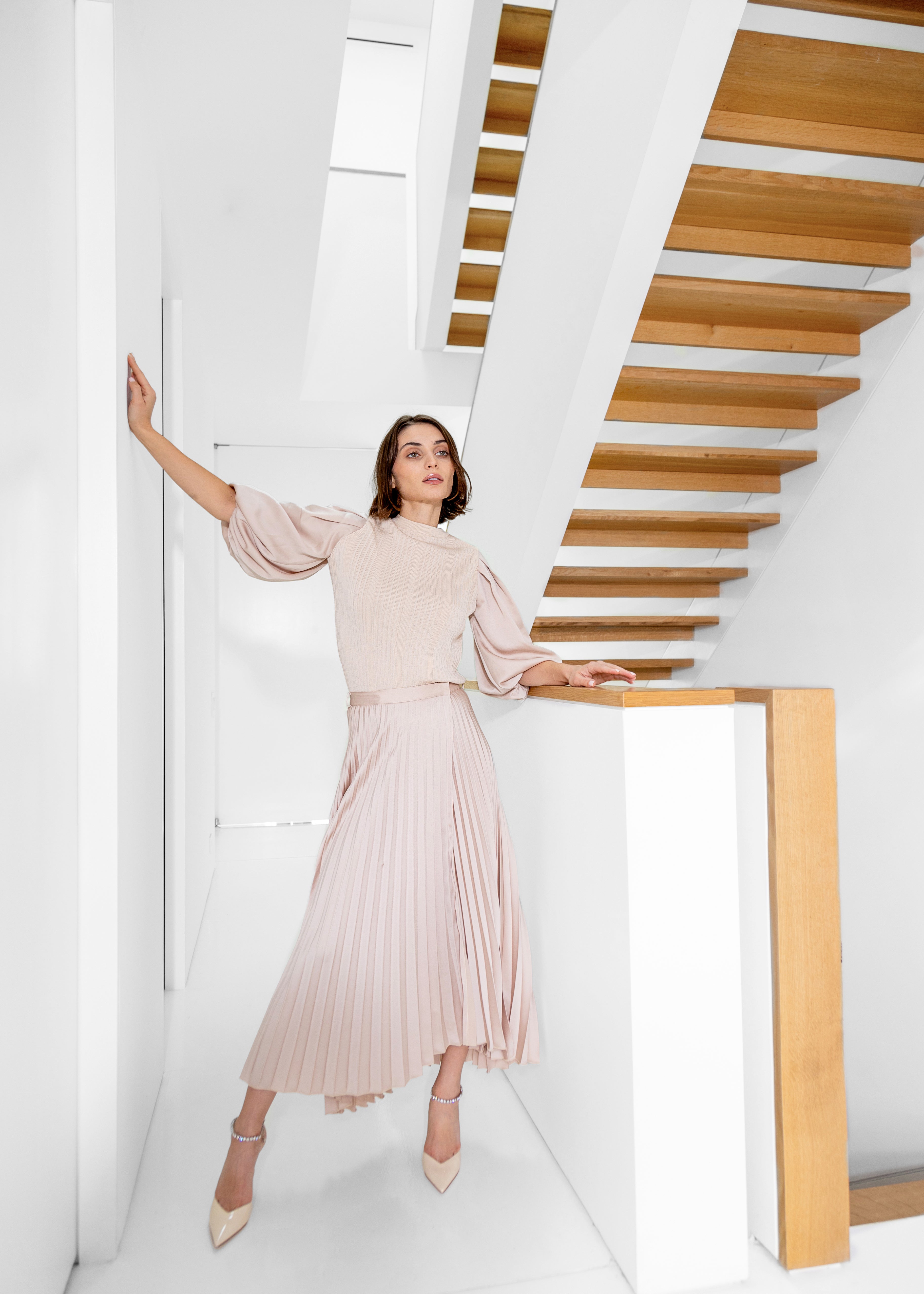 ECRU/ SHELL ASYMMETRICAL SILK PLEATED SKIRT